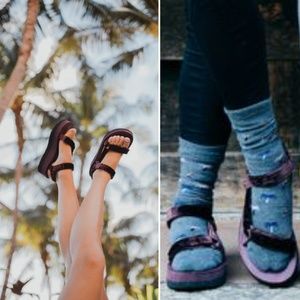 Teva velvet flatform Clearance